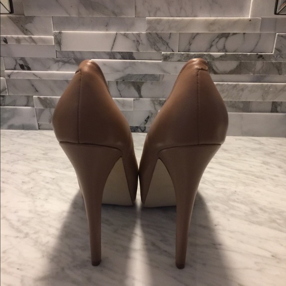 Steve Madden Stiletto Nude used once - Picture 2 of 3